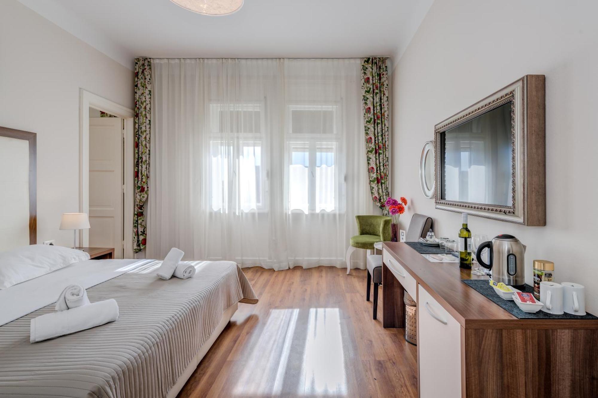Bastion Luxury Rooms Split Exterior photo
